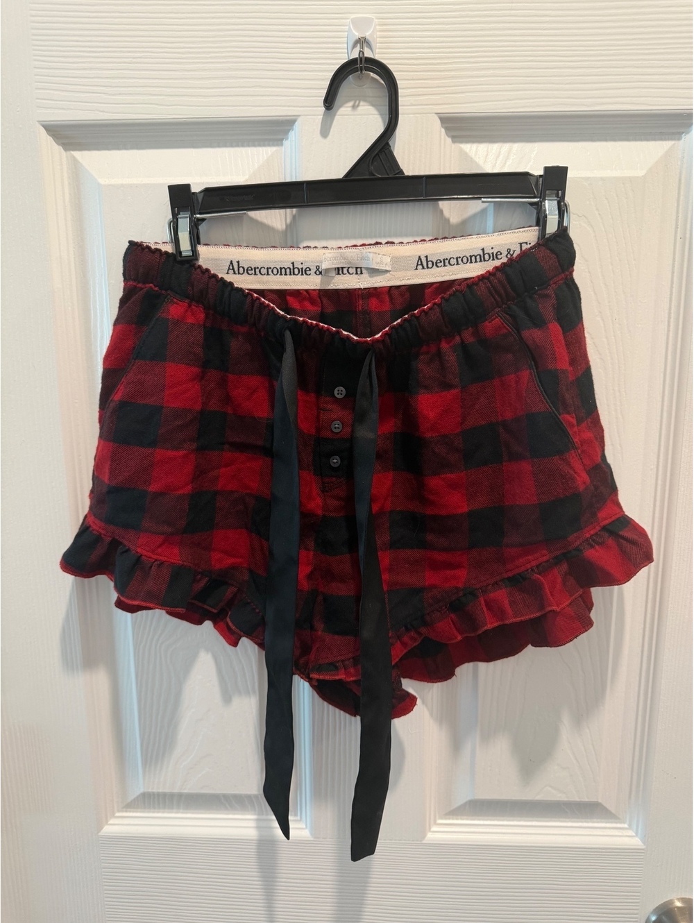 Abercrombie & Fitch red black plaid lounge shorts